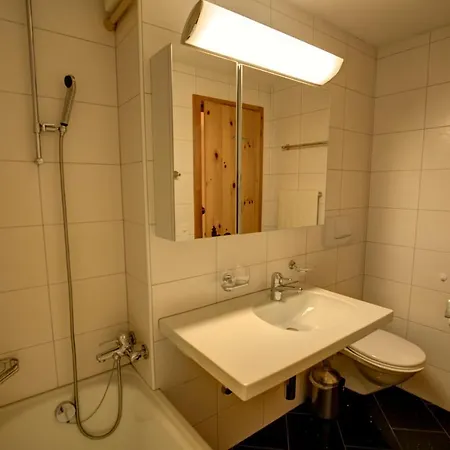 Chesa Munteratsch 1-zimmerwohnung 107 Typ B Daire *